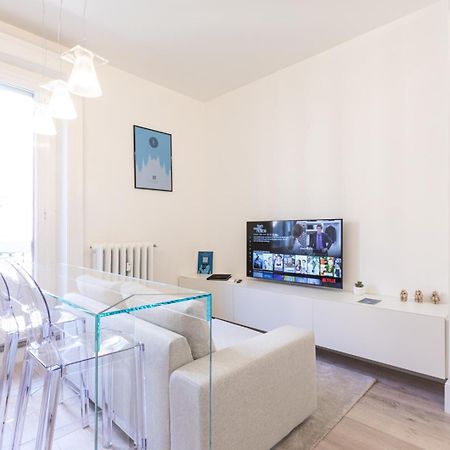 Centrale Suite With Balcony - Top Collection มิลาน ภายนอก รูปภาพ