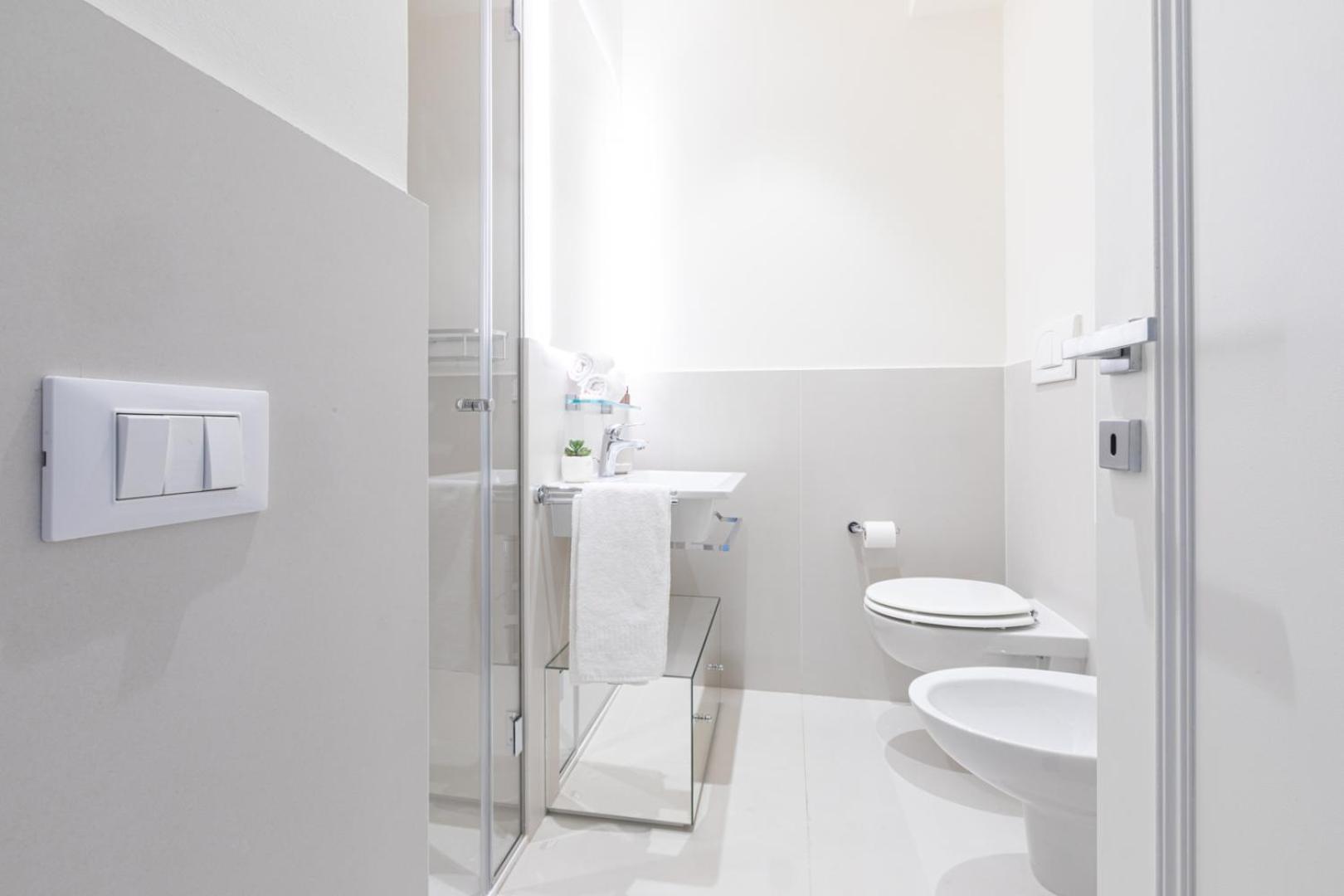 Centrale Suite With Balcony - Top Collection มิลาน ภายนอก รูปภาพ