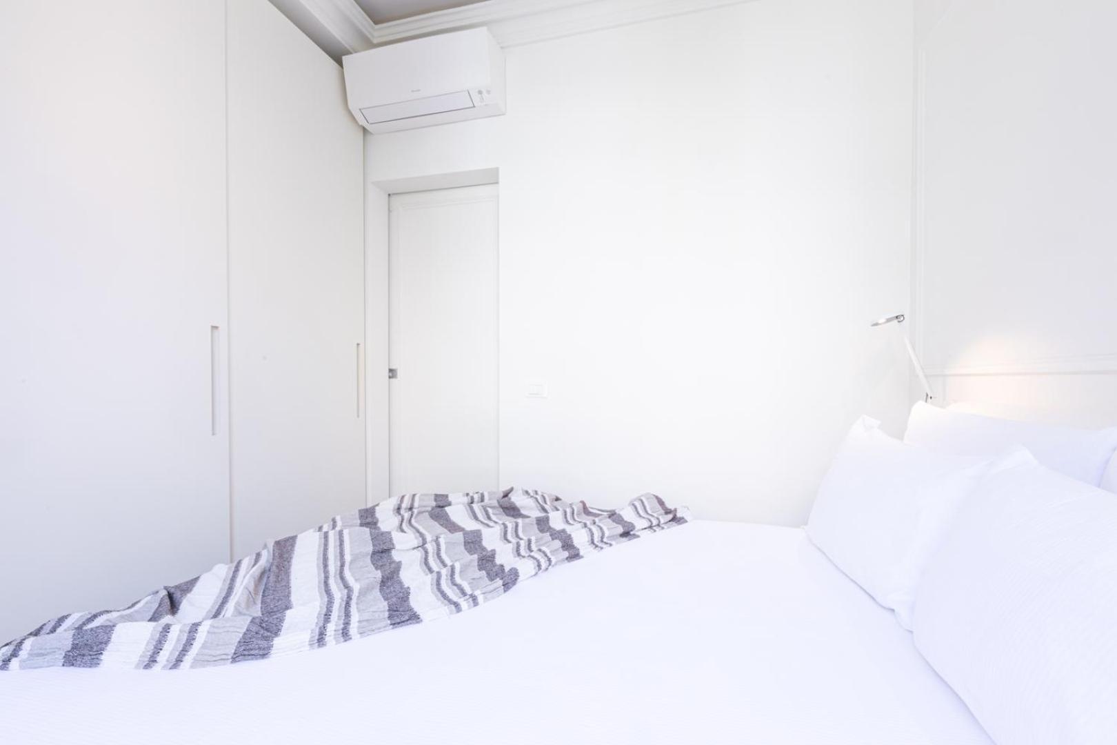 Centrale Suite With Balcony - Top Collection มิลาน ภายนอก รูปภาพ